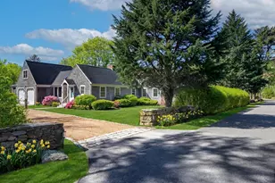 81 Aucoot Rd, Mattapoisett, MA 02739 - Photo 2