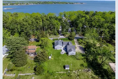 81 Aucoot Rd, Mattapoisett, MA 02739 - Photo 4