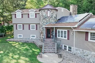 235 James St, Ludlow, MA 01056 - Photo 10