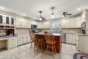 235 James St, Ludlow, MA 01056 - Photo 16