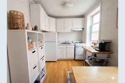 35 Charter Street #6, Boston, MA 02113 - Photo 2