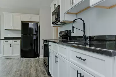 104-106 Moore St, Agawam, MA 01001 - Photo 10