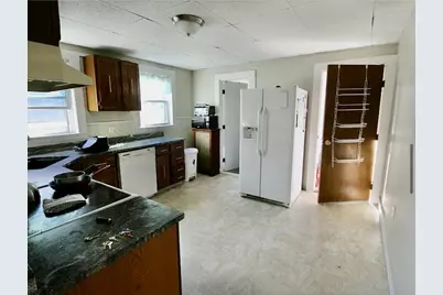 14 Dow St. #2, Somerville, MA 02144 - Photo 4