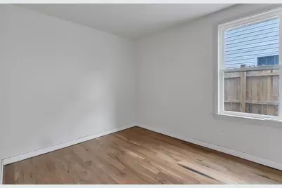 25 Tremont St, Brockton, MA 02301 - Photo 10