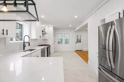 10 Beech St #2, Cambridge, MA 02140 - Photo 4