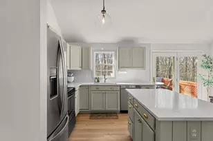 16 Beale St, Worcester, MA 01606 - Photo 4