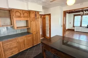 44 Bigelow St, Fall River, MA 02720 - Photo 8