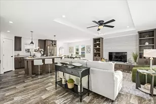 19 Pinrock Dr, Sturbridge, MA 01566 - Photo 1