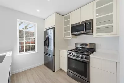 289 Central St, Lowell, MA 01852 - Photo 2