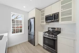 289 Central St, Lowell, MA 01852 - Photo 2