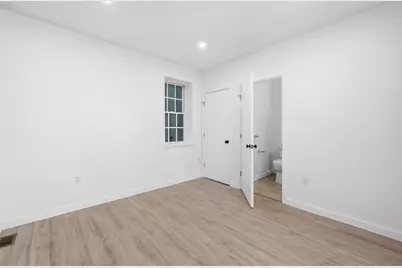 289 Central St, Lowell, MA 01852 - Photo 22