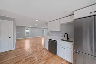 13 Broadway, Raynham, MA 02767 - Photo 6