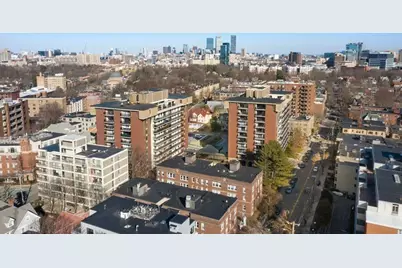 50 Longwood Ave #712, Brookline, MA 02446 - Photo 4