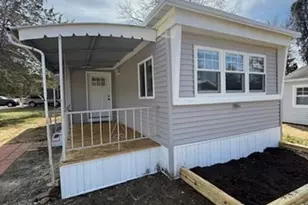 28 Riverview Cir, Brimfield, MA 01010 - Photo 4