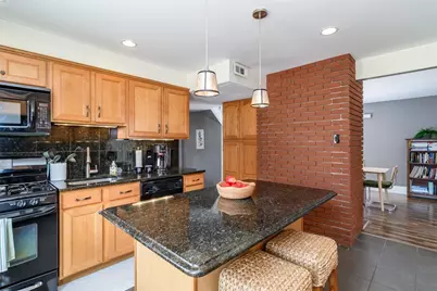 12 Vernon Rd, Natick, MA 01760 - Photo 2