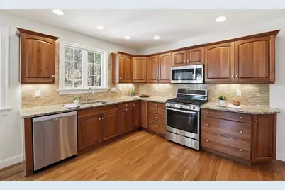 11 Longmeadow Way #11, Acton, MA 01720 - Photo 4