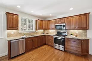 11 Longmeadow Way, Acton, MA 01720 - Photo 4