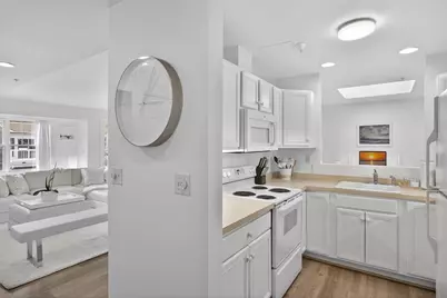 912 Main St #308, Chatham, MA 02633 - Photo 4