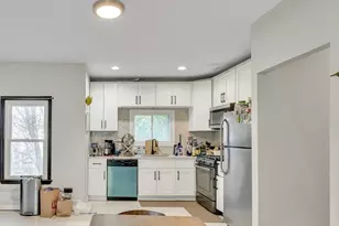 34 Summer St, Somerville, MA 02143 - Photo 6