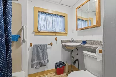 238 Tremont St, New Bedford, MA 02740 - Photo 16