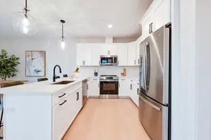 62 Foundry St, Wakefield, MA 01880 - Photo 4