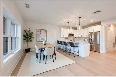 62 Foundry St #202, Wakefield, MA 01880 - Photo 1