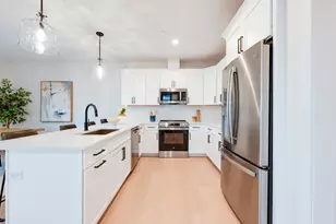 62 Foundry St, Wakefield, MA 01880 - Photo 4