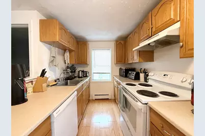 9 Marion St #2R, Somerville, MA 02143 - Photo 2