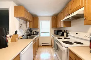 9 Marion St, Somerville, MA 02143 - Photo 2
