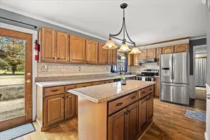 11 Margaret Rd, Taunton, MA 02718 - Photo 8