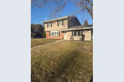 11 Margaret Rd, Taunton, MA 02718 - Photo 2