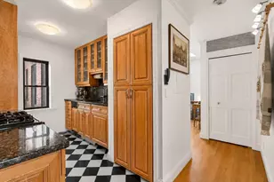 10 Cumberland St, Boston, MA 02115 - Photo 16