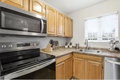 10 Nancy Rd #6, Easton, MA 02375 - Photo 6