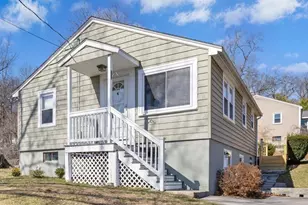 98 Lakeshore Dr, Marlborough, MA 01752 - Photo 2