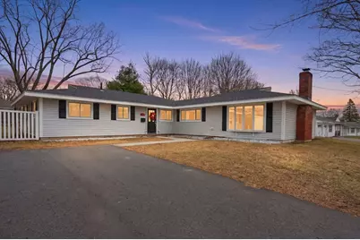 11 Pontiac Rd, Peabody, MA 01960 - Photo 1
