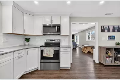 11 Pontiac Rd, Peabody, MA 01960 - Photo 30