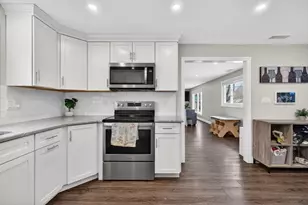 11 Pontiac Rd, Peabody, MA 01960 - Photo 30