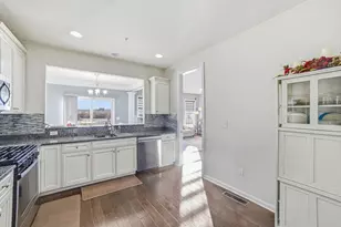 30 Wayside Dr, Hopkinton, MA 01748 - Photo 10