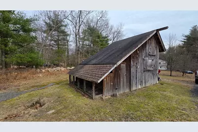 11 Walnut St, Douglas, MA 01516 - Photo 36