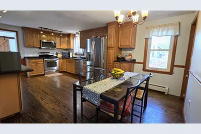 11 Walnut St, Douglas, MA 01516 - Photo 6