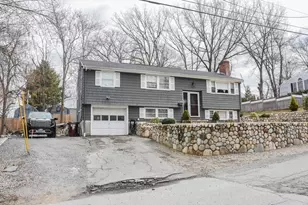 215 Trull Ln E, Lowell, MA 01852 - Photo 2