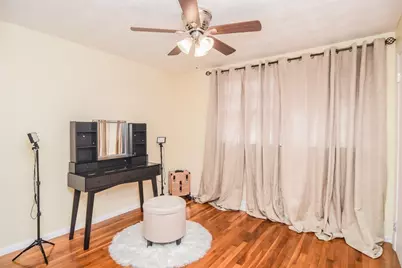 215 Trull Lane E, Lowell, MA 01852 - Photo 16