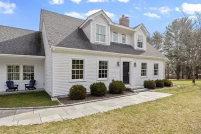 7 Spring Ln, Hingham, MA 02043 - Photo 2