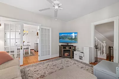 4 White Ave, Douglas, MA 01516 - Photo 12