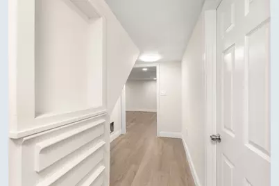 18 Palisades St, Worcester, MA 01604 - Photo 10