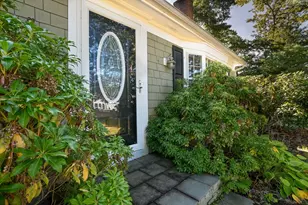 679 N Falmouth, Falmouth, MA 02556 - Photo 2