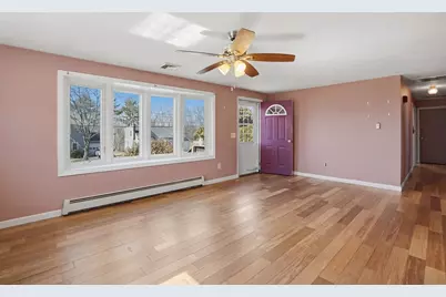 35 Hampton Street, Auburn, MA 01501 - Photo 4