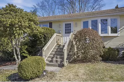 35 Hampton Street, Auburn, MA 01501 - Photo 2