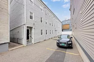 14 Schrepel Pl, Boston, MA 02127 - Photo 2