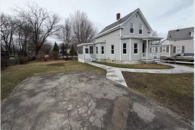 37 Stavely St, Lowell, MA 01852 - Photo 36